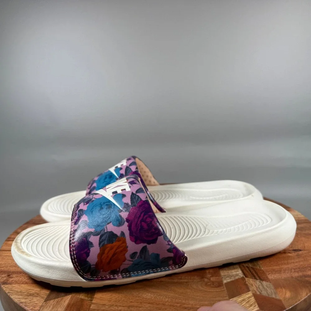Nike Victori One Floral Print Slide Sandals Womens 8 White Purple CN9676-600